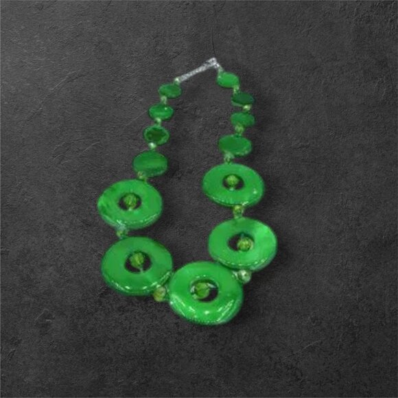 Vintage Emerald Green Glass & Aurora Borealis Statement Necklace - Picture 3 of 8